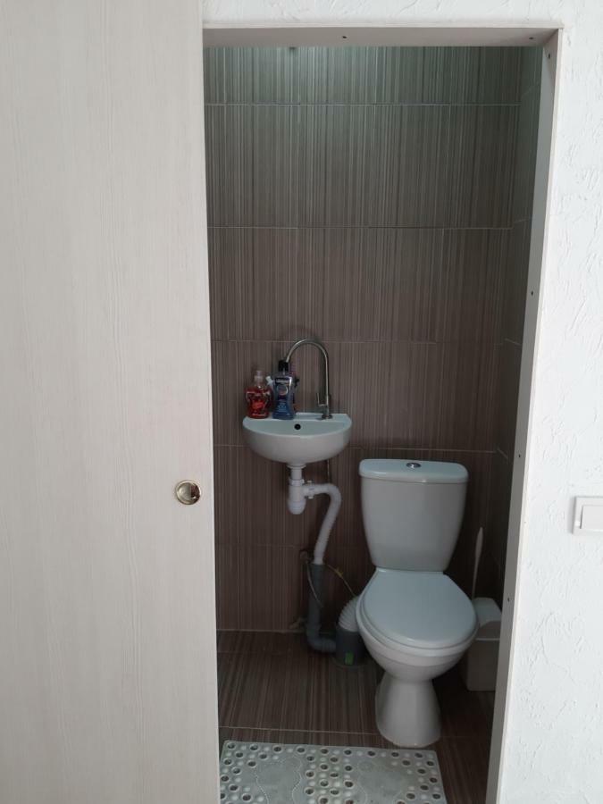 Новая Квартира Apartment Odesa Exterior foto